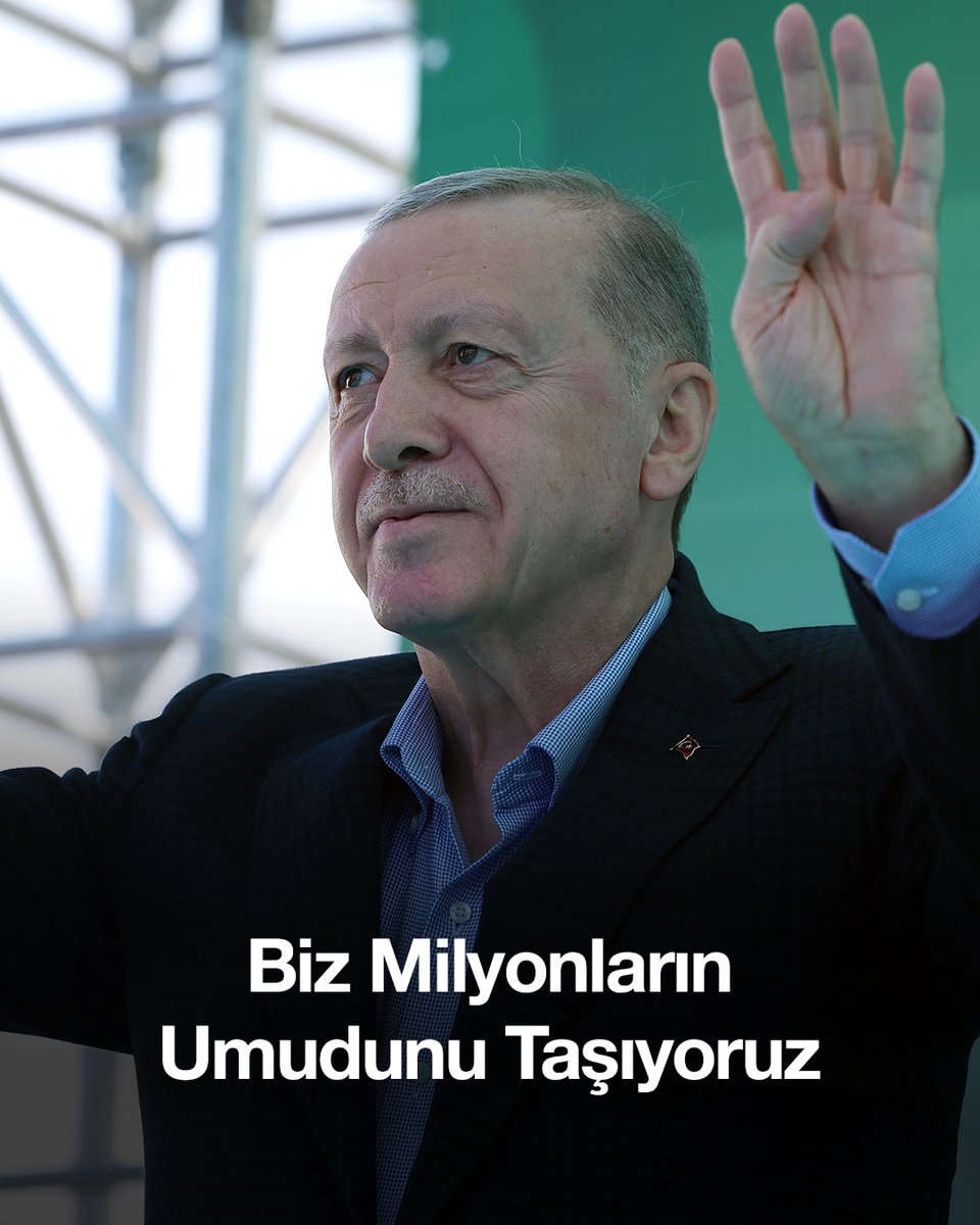 Başkalarının gündemleri farklı olabilir; başkaları sabah akşam birbirleriyle kavga edebilir, tartışabilir, didişebilir. Ama bizim böyle bir lüksümüz asla olamaz. Biz milletin emanetini, milletin mesuliyetini taşıyoruz; yüzünü ülkemize dönmüş milyonların umudunu taşıyoruz.