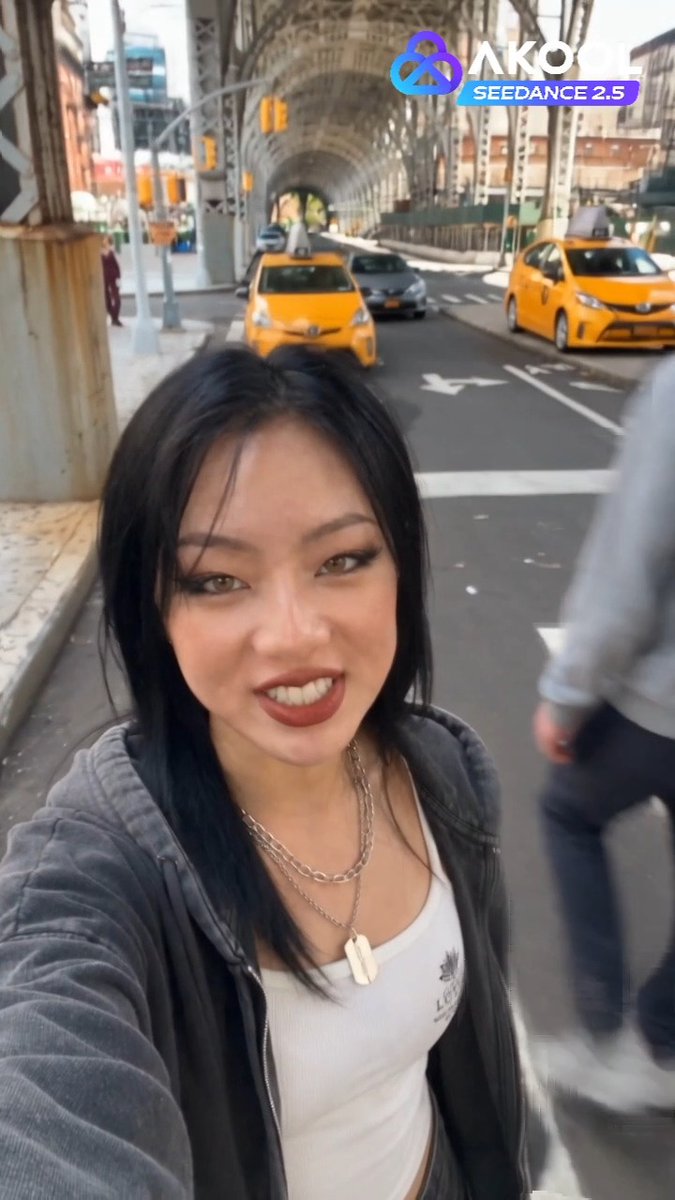 POV: you’re just wandering down the street… and somehow EVERYONE became a meme 😭 Why are all these random people memeing at me?!