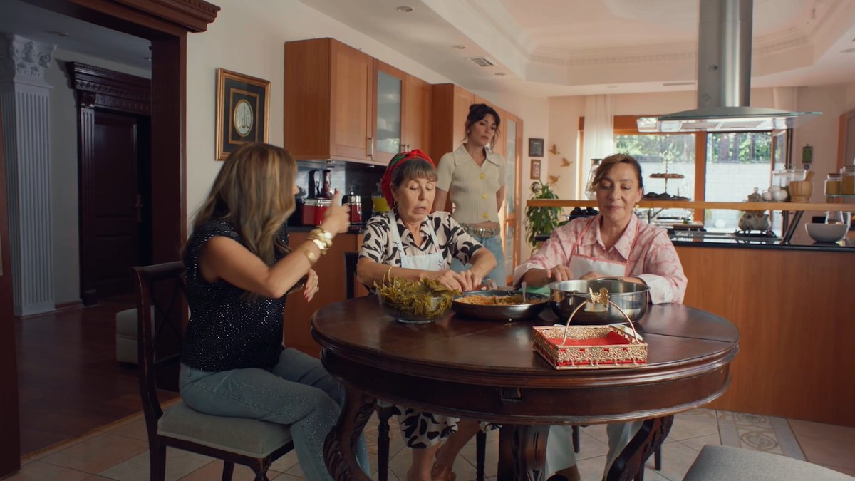 Benim kalem anlayışım böyle kardeşim. Tuzlu Kahve yeni bölümüyle HBO Max'te.
