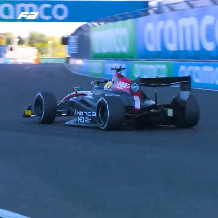 Taito's on top form! 😮💨🥇 The Japanese driver claims his maiden aramco pole position and will lead the field away in Feature Race 1 👏 #F3 #SpanishGP