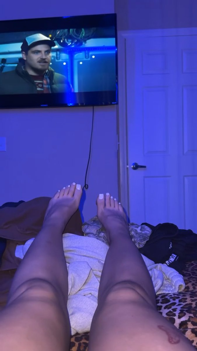 White toes for da hoez🍦🤭