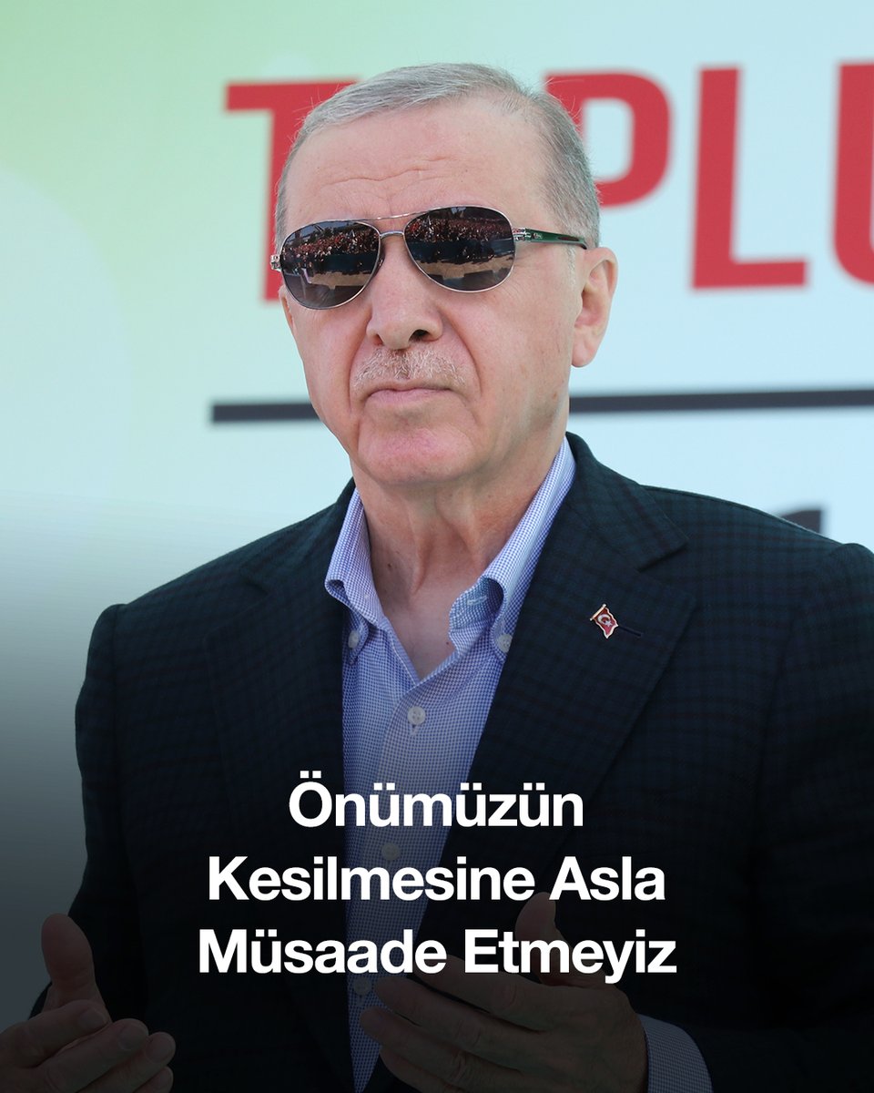 Yeri gelir dirilir pınar oluruz, yeri gelir irkilir ırmak oluruz, yeri gelir gürler çağlayan oluruz ama önümüzün kesilmesine asla müsaade etmeyiz.