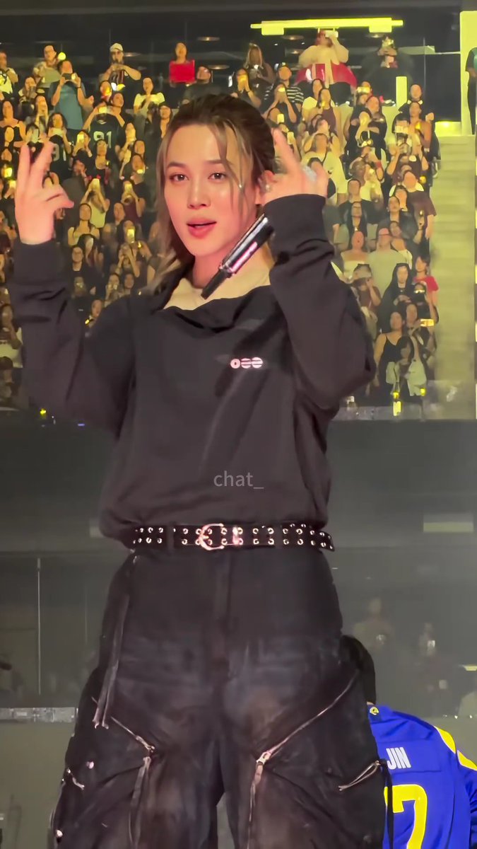 美得太過份了😭😭😭😭💕💕💕💕 LA D2 - Butter (JIMIN) 🔗