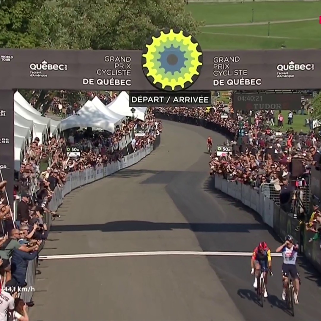 🇧🇪 REMCO EVENEPOEL REMPORTE LE GRAND PRIX DE QUÉBEC ! Le Belge qui a attaqué à 28km de l'arrivée était le plus fort ce vendredi.