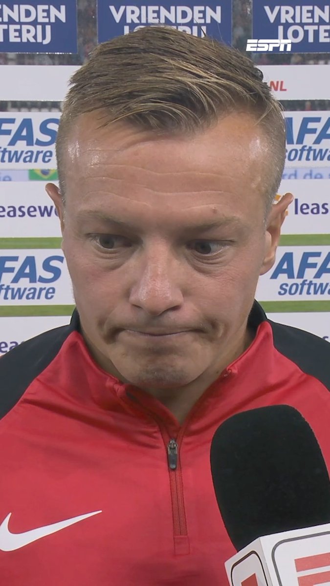 Jordy Clasie baalt van onnodig puntverlies 😟 "Als je bovenin mee wilt doen, dan mogen dit soort wedstrijden niet gebeuren." #azwil