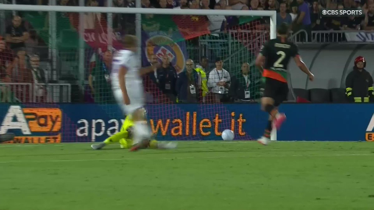 Mateo Pellegrino picks out the bottom corner to put Fiorentina up 3-1 over Venezia 🇮🇹 Watch Venezia vs. Fiorentina on Paramount+ and CBS Sports Golazo Network 📺