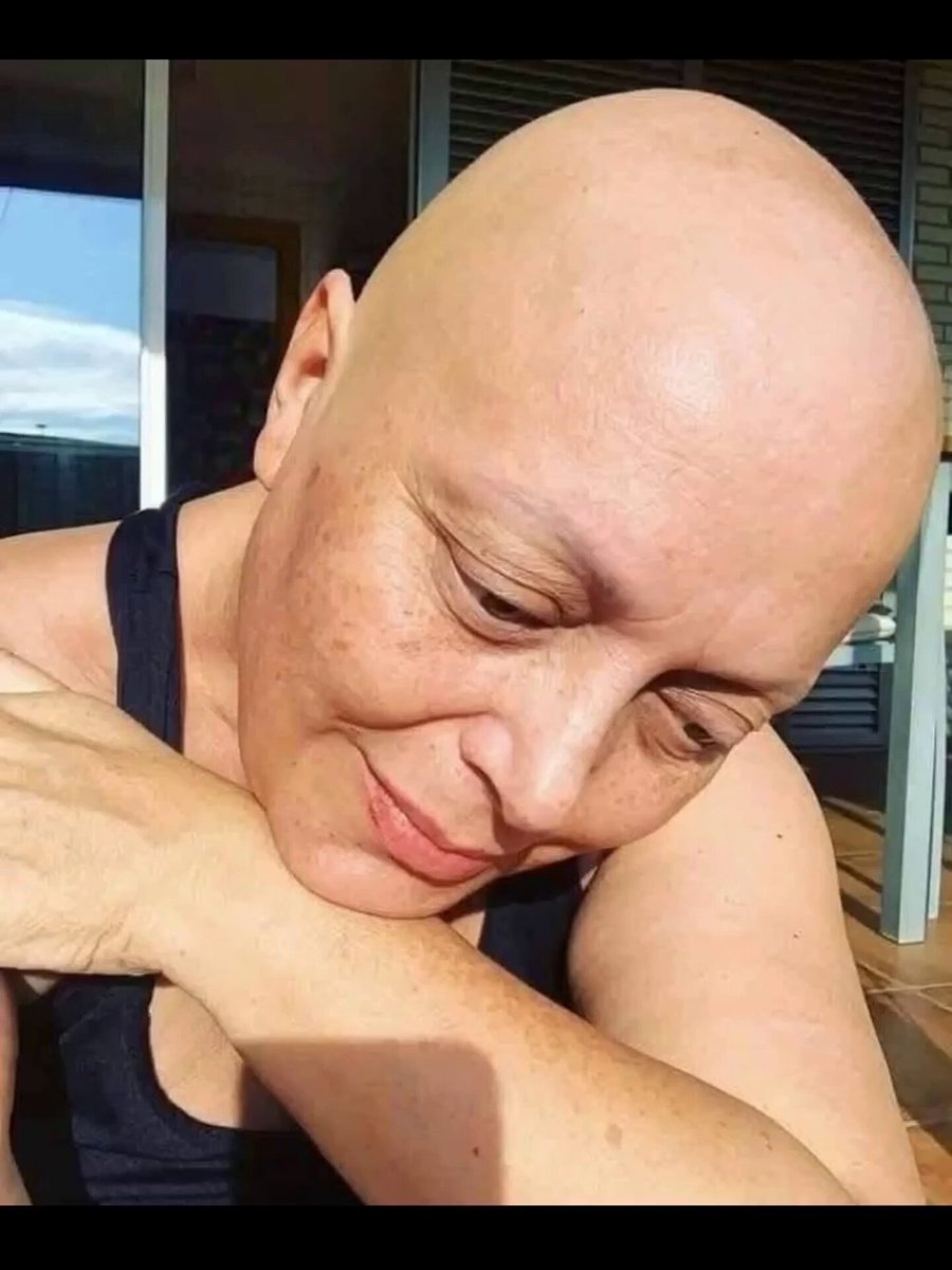 🚨 “SIX MONTHS TO LIVE.” THEN HER 90-DAY IVERMECTIN + FENBENDAZOLE STORY TOOK A DRAMATIC TURN Irene was diagnosed with stage IV pancreatic cancer. She was reportedly given only six months to live. With little hope left, she reached out for help. What followed was a 90-day journey involving Ivermectin + Fenbendazole, strong family support, and a follow-up CT scan that, according to the story, produced an extraordinary result. 📃 THE 90-DAY PROTOCOL She was reportedly recommended a 90-day protocol that included: 💊 Ivermectin 💊 Fenbendazole With strong support from her family, she followed the plan consistently. Every step. Every day. For 90 days. No shortcuts. 📊 THEN CAME THE CT SCAN After completing the protocol, her husband encouraged her to get a CT scan. According to the testimonial, that scan reportedly changed everything. Her oncologist reportedly confirmed: 📊 No Evidence of Disease (NED) 📄 “CANCER-FREE” ❤️ FROM “SIX MONTHS” TO ENJOYING LIFE AGAIN Today, Irene is described in the story as healthy and strong, enjoying life with her family again. For supporters of repurposed-medicine research, stories like this are powerful because they raise an obvious question: What happened? Could an outcome like this potentially tell researchers something worth investigating? ⚡ BUT THERE'S AN IMPORTANT DISTINCTION This is a testimonial, not clinical evidence. Individual cancer stories cannot establish that Ivermectin or Fenbendazole caused the reported outcome. Critics correctly point out that controlled clinical studies are needed to determine whether these medicines have meaningful effects in cancer. Still, stories like Irene's continue to circulate online and generate intense discussion. And one thing remains consistent across these conversations: When people hear “Stage IV cancer” and “six months to live”... They don't stop searching. They start exploring every possible option. That's why discussions around repurposed medicines continue to grow worldwide. ❓ THE QUESTION THIS STORY LEAVES BEHIND If a reported 90-day protocol was followed by an NED result, should stories like this be investigated more rigorously in larger clinical trials? That's the conversation worth having. 📌 SAVE & REPOST so others can review the story and draw their own conclusions. 💬 If a 90-day protocol was followed by this reported outcome, do you think it deserves deeper clinical investigation? 💊 If you're looking for Ivermectin or Fenbendazole, explore available options at Dr. David with worldwide delivery. #Ivermectin #Fenbendazole #CancerTestimony #Stage4Cancer #MedicalResearch #RepurposedDrugs #CancerResearch