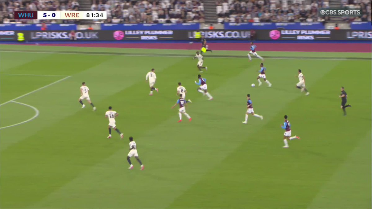 Manor Solomon gets in on the action to make it 6-0 🎯 Watch the EFL Championship on Paramount+ 📺