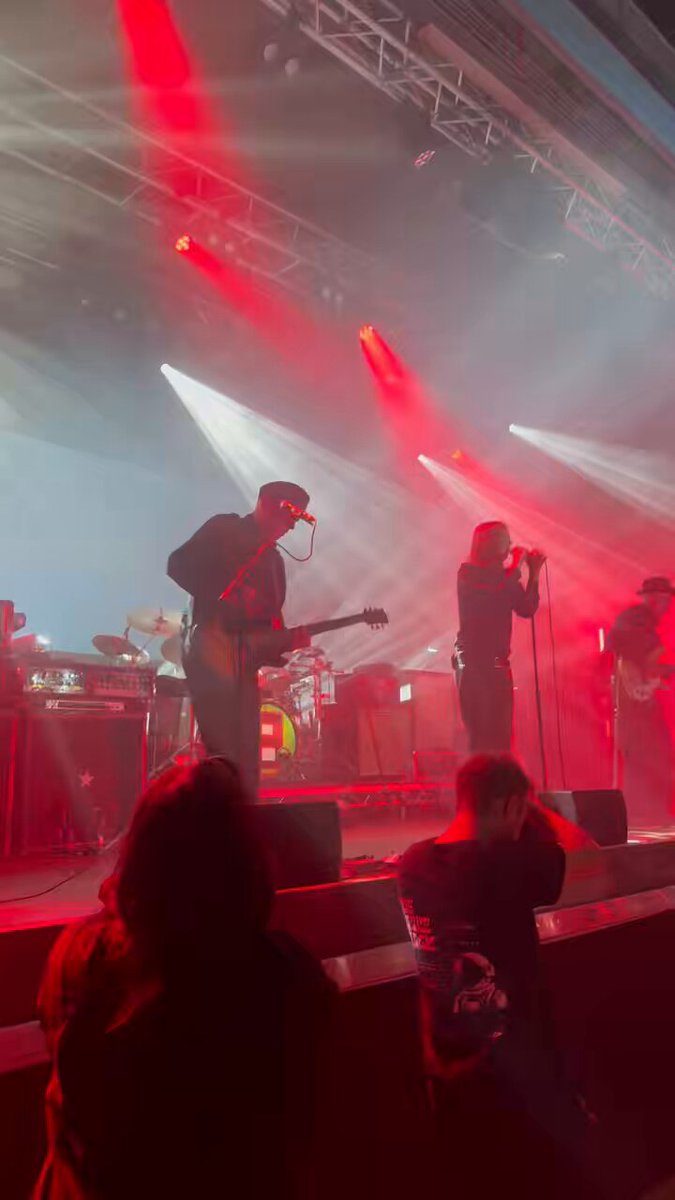 Every time I see them I come away saying that’s the best I’ve ever seen them and I’ll say the same again tonight. They sounded fucking incredible. Best gig I’ve been to this year. What an album, what a fucking band