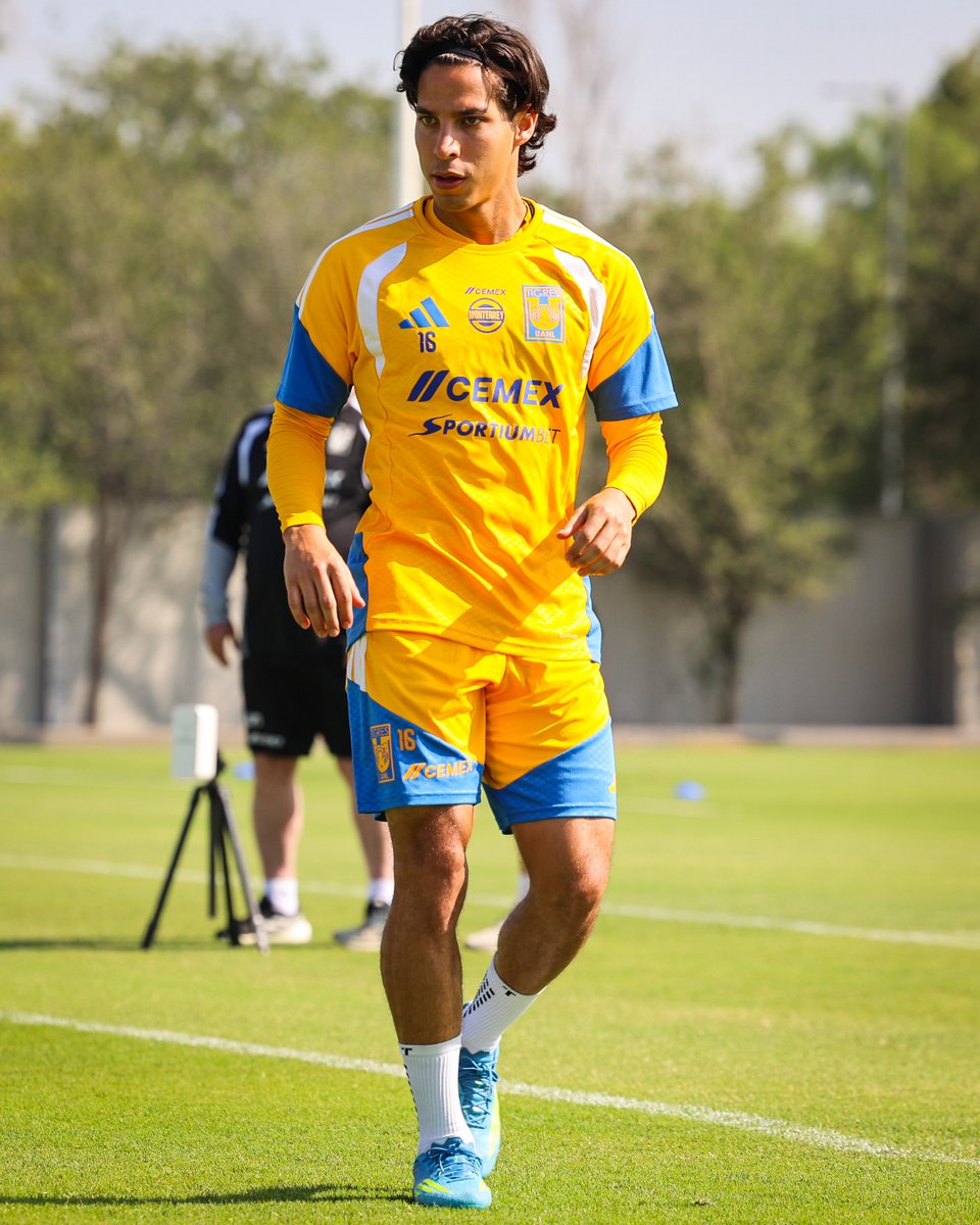 🥵⚽️ ¡A 𝒑𝒖𝒓𝒐 𝒈𝒐𝒍𝒂𝒛𝒐 en el trabajo de definición! Smart Fit México