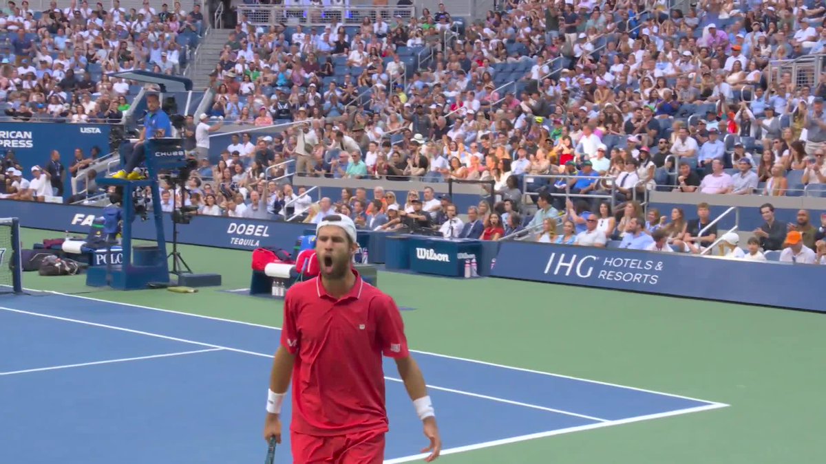 Perfect start to the third set tiebreak from Khachanov!