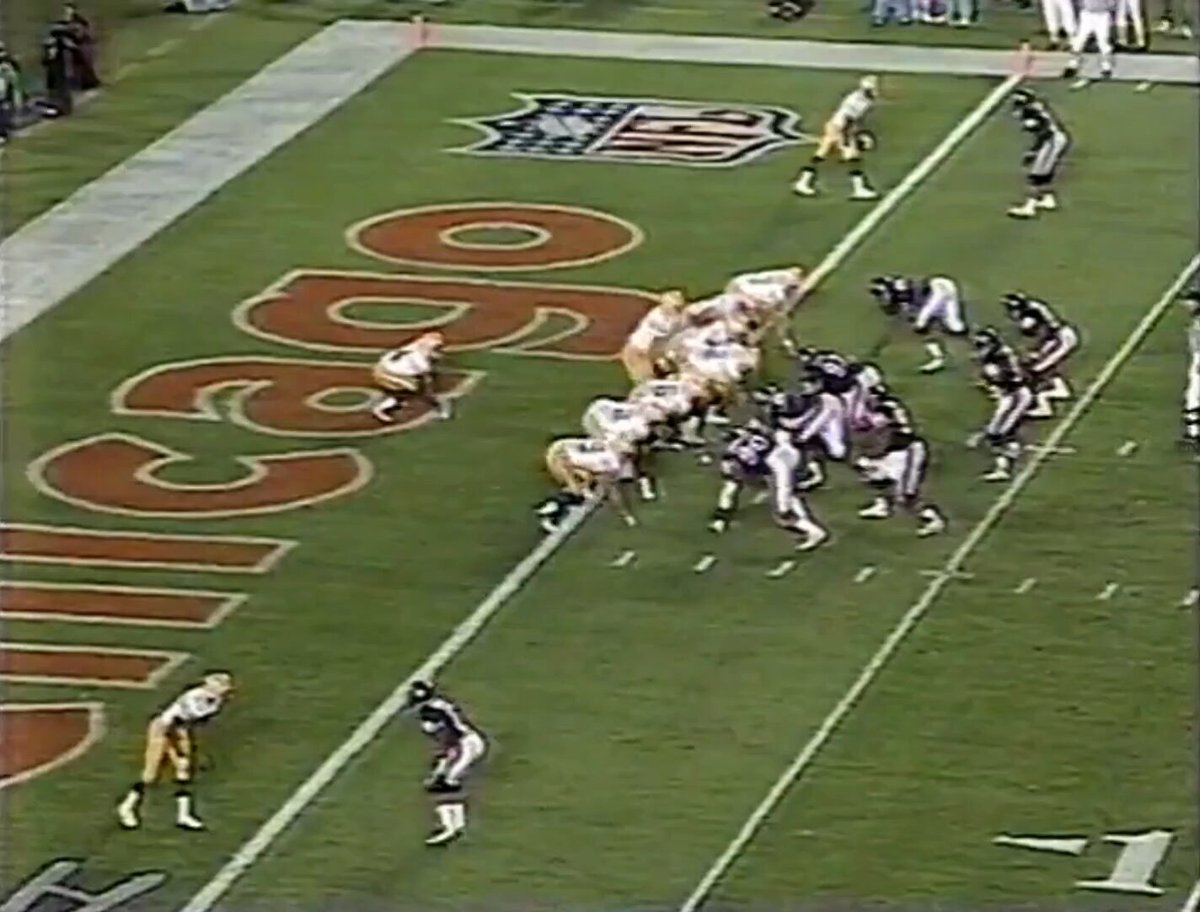 September 11, 1995 The Longest Offensive Play in Green Bay #Packers History Robert Brooks catches a 99-yard touchdown pass from Brett Favre on Monday Night Football in Chicago. The ninth of only fourteen 99-yard pass plays in NFL history #GoPackGo