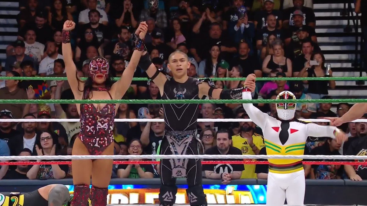 Adelicious, Mini Vikingo, and Mascarita Sagrada pick up the WIN! 💪