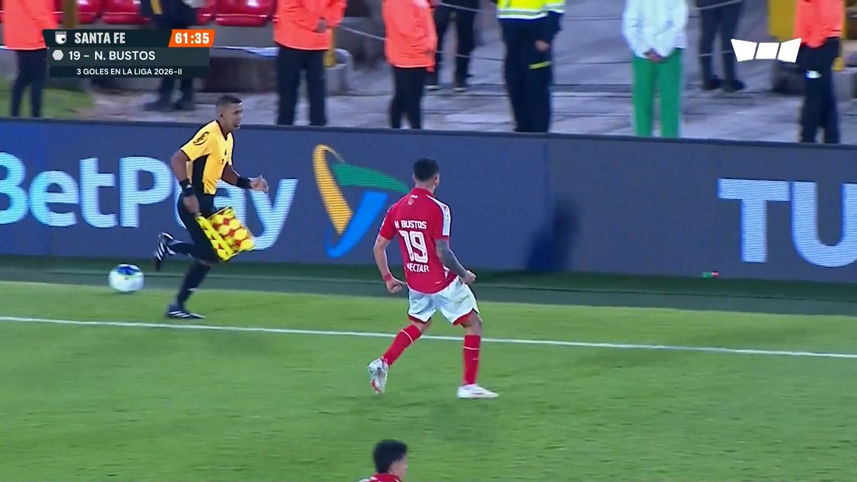 🦁🔥⚽ ¡GOLAZO DE NAHUEL BUSTOS! Potente remate del argentino para abrir el marcador y poner a ganar a Santa Fe sobre Tolima. 📺Disfruta de #LALIGAxWIN en nuestra señal de Win, Win+Fútbol y
