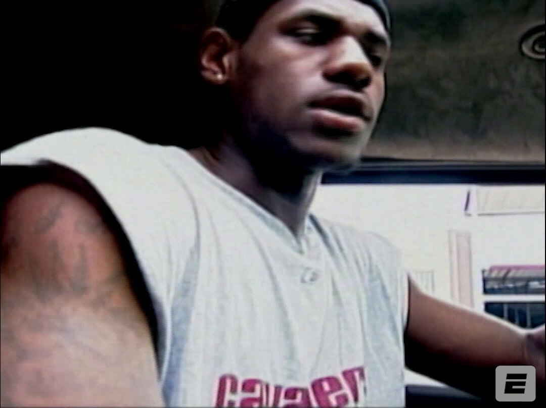 Jay-Z's classic #THEBLUEPRINT came out 25 years ago today! Who remembers this episode of THE LIFE with 18-year-old LeBron complaining about spending $40 on gas to fill up his Hummer?