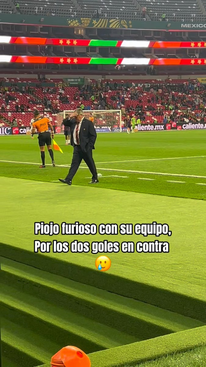 😡 ¡Enojadísimo! Así el Piojo Herrera luego de que Tuzos del Pachuca le anotaran dos goles al Atlante en 20 minutos de partido. Disfruta los juegos como local del Atlante por ESPN y #DisneyPlus Premium.
