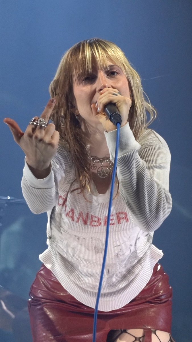 Hayley says “F*ck ICE” in Mansfield!