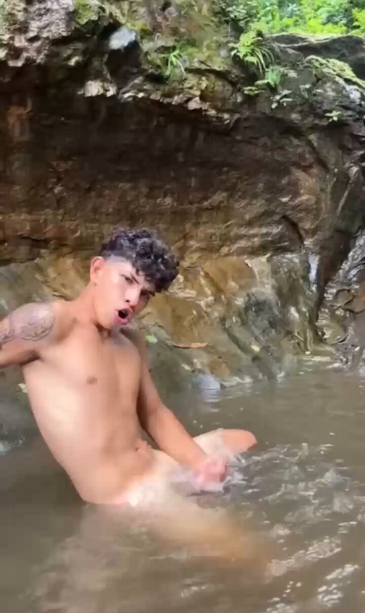 En el rio 💦