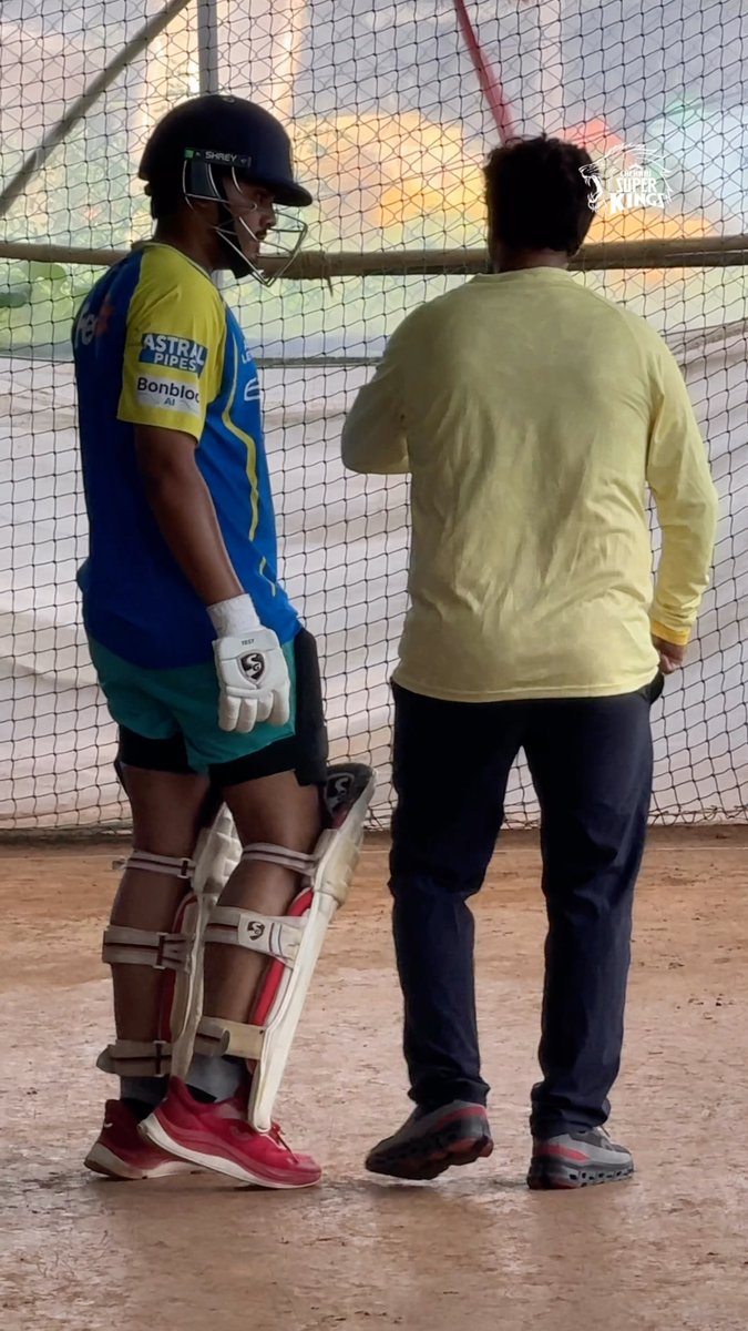 Ayush, getting back ready! 🦁 One shot at a time. 💪 #WhistlePodu #Yellove 🎥: kkalpavriksha Cricket Clinic