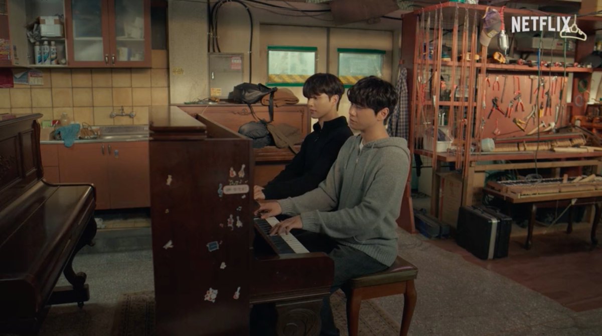 it’s how i can listen to this masterpiece on loop the whole day 😌 #FourHandsTwoSonatas #포핸즈 #SongKang #송강 #LeeJunyoung #이준영