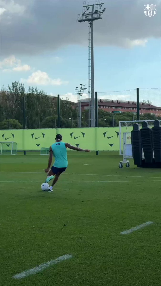 Free-kick goal and straight to the showers 🚿