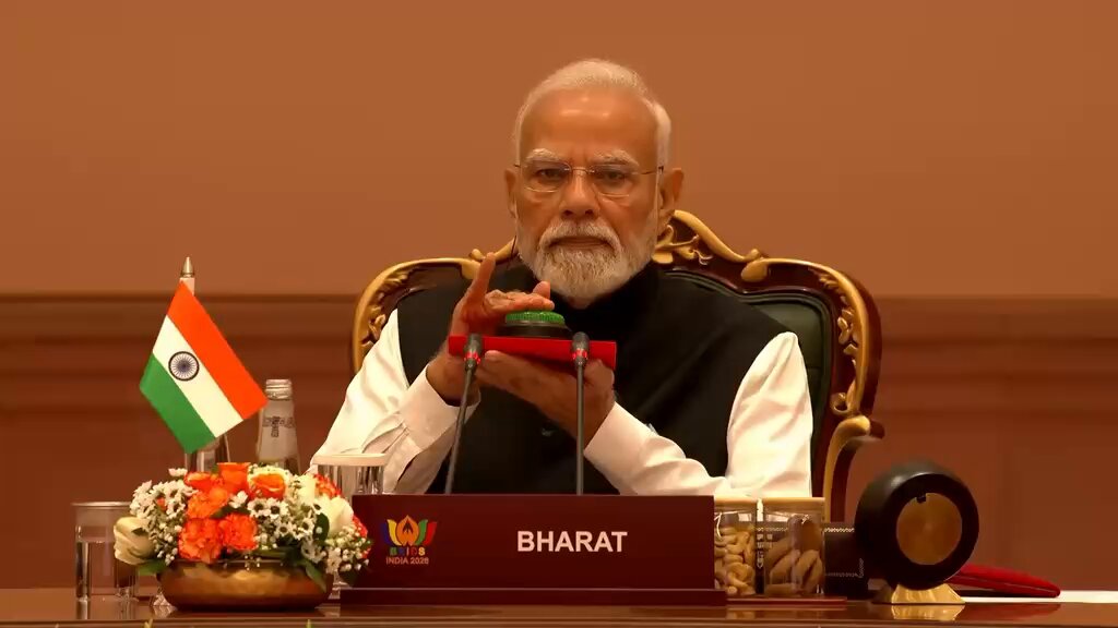 Marking 20 years of partnership and progress! 🇮🇳🌍 The special commemorative postage stamps celebrating 20 years of BRICS were unveiled at the #BRICS Summit 2026 by Hon’ble Prime Minister Shri Narendra Modi Ji. These stamps reflect a dual message: First, a legacy built over two decades of solidarity, dialogue and mutual trust among member nations. Second, a future shaped by innovation, resilience and a humanity-first approach to global cooperation. India Post #BRICS2026