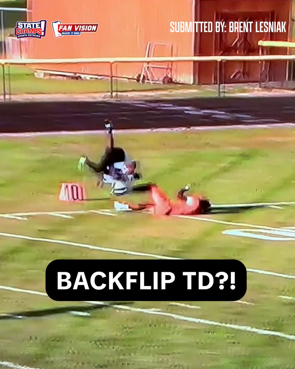 FAN VISION: HE DID A BACKFLIP MID-PLAY?! 🤯🔥 Eau Claire QB Melvin Davis Jr. just turned a broken tackle into one of the CRAZIEST touchdowns you’ll see all season! 🎥 Submission: Brent Lesniak
