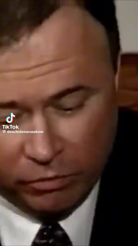 Почему Я ненавижу Совок и Россию в целом, мои чаяния в одном ролики и с этим человеком, Я абсолютно полностью согласен от и до... Это моя личная позиция!