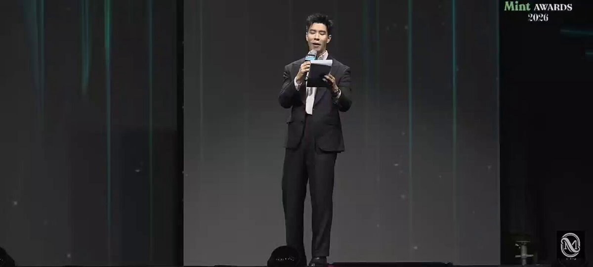 ขอแสดงความยินดีกับพี่เอ็กซ์และนักแสดงซีรีส์มีสติหน่อยคุณธีร์ทุกคนด้วยค่ะ ที่ได้รับรางวัล ENTERTAINMENT PROGRAM OF THE YEAR PERTHSANTA AT MCHOICE #MchoiceMintAwards2026 #PerthSanta #เพิร์ธแซนต้า
