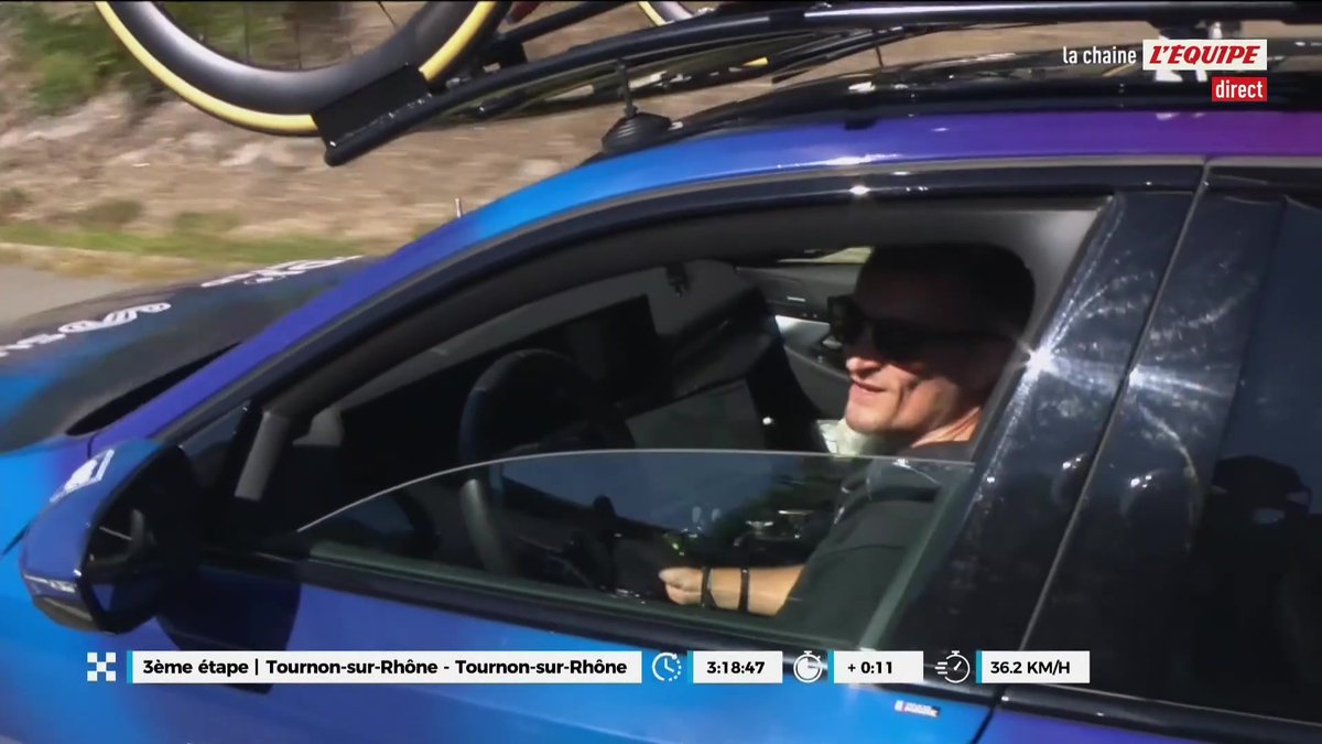 Juliette Berthet récidive ! La Française de FDJ United-SUEZ remporte la troisième étape du Faun Tour Femmes, à nouveau en battant Niamh Fisher-Black au sprint ! #lequipeVELO