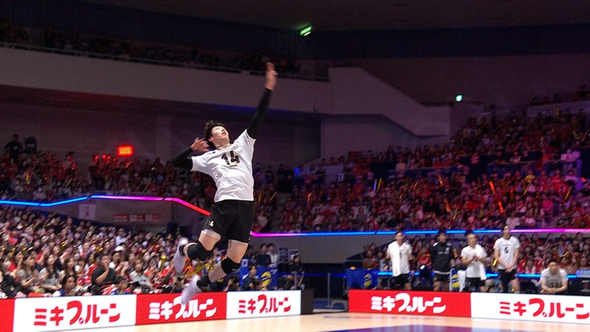石川祐希の0.00001mm‼⁉️ 針の穴を通した神業をもう一度🔥 🏆バレーボール アジア選手権🏆 ⚡️準決勝⚡️ 🏐日本 3️⃣-0️⃣ 韓国🏐 ⏰9月13日(日) ついに決勝・イラン戦! 📺地上波・フジテレビ系列📺よる7時〜放送 📱TVerで無料配信💻 #アジア選手権 #バレーボール男子日本代表