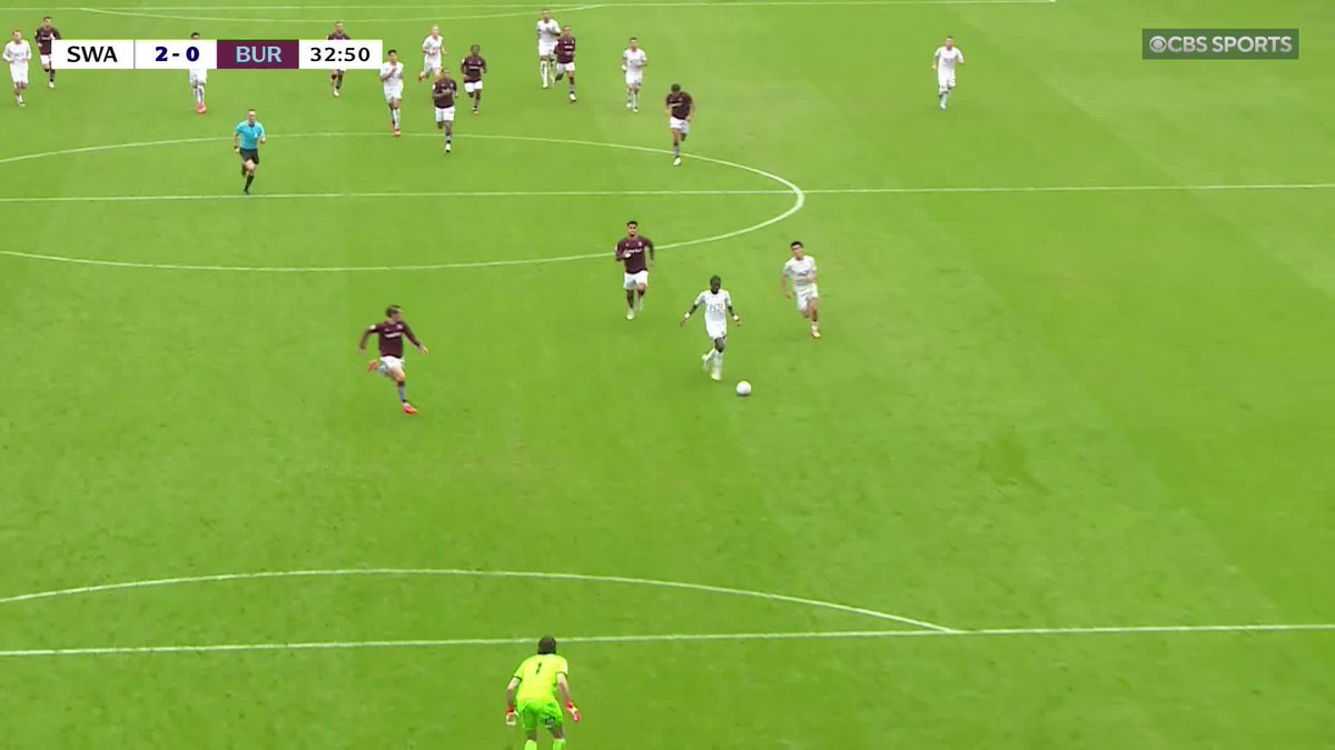 Moussa Yeo makes the most of Burnley's mistake 🤯 Watch the EFL Championship on Paramount+ 📺