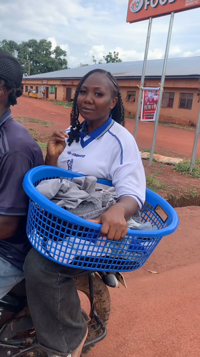 She was about to advertise her laundry business when this happened😭😭 Defur Laundry // TT