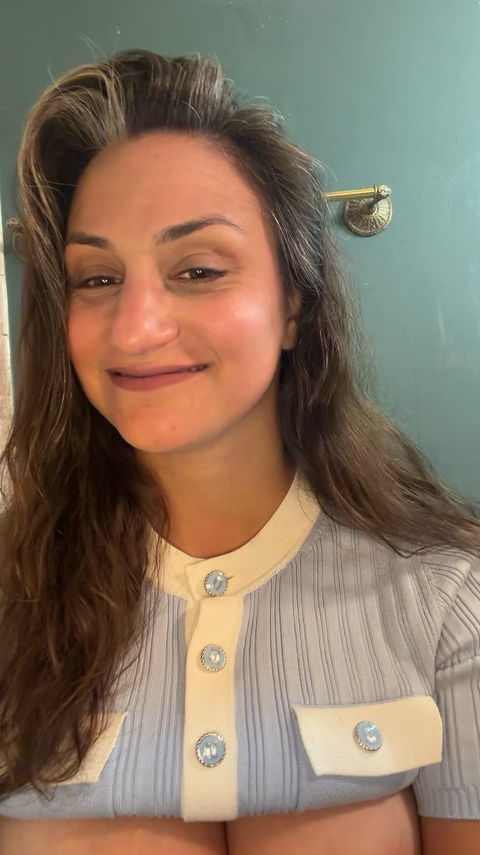 Tell me something that would make me blush?🥰