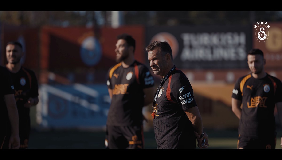 🦁 Aslanlarımız, Trendyol Süper Lig’in 5. haftasında Kocaelispor ile oynayacağı maçın hazırlıklarını bugün Kemerburgaz Metin Oktay Tesisleri’nde yaptığı antrenmanla tamamladı. ✅ #GSvKS