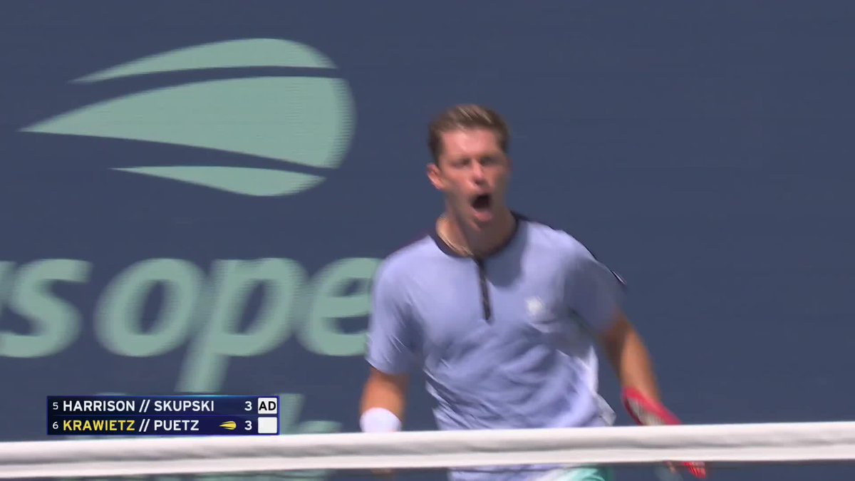 Pass of the highest order 💥 Harrison/Skupski make the first move in the final.