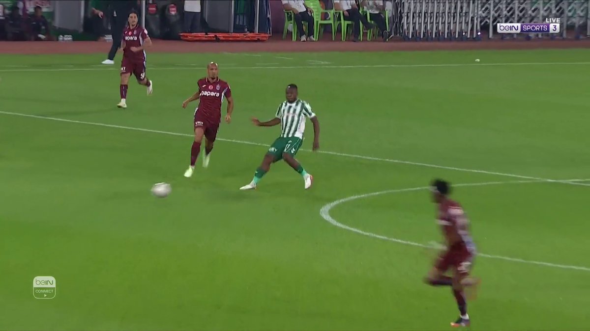 رايموند توث يفتتح التسجيل مبكراً لقونية سبور في شباك طرابزون سبور #الدوري_التركي