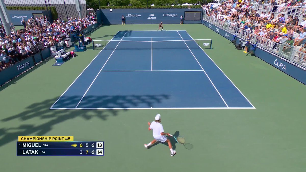 🇺🇸Marcel Latak wins the junior boys' title in an epic final! He takes the match tiebreak 13-11 to defeat 🇧🇷Guto Miguel.