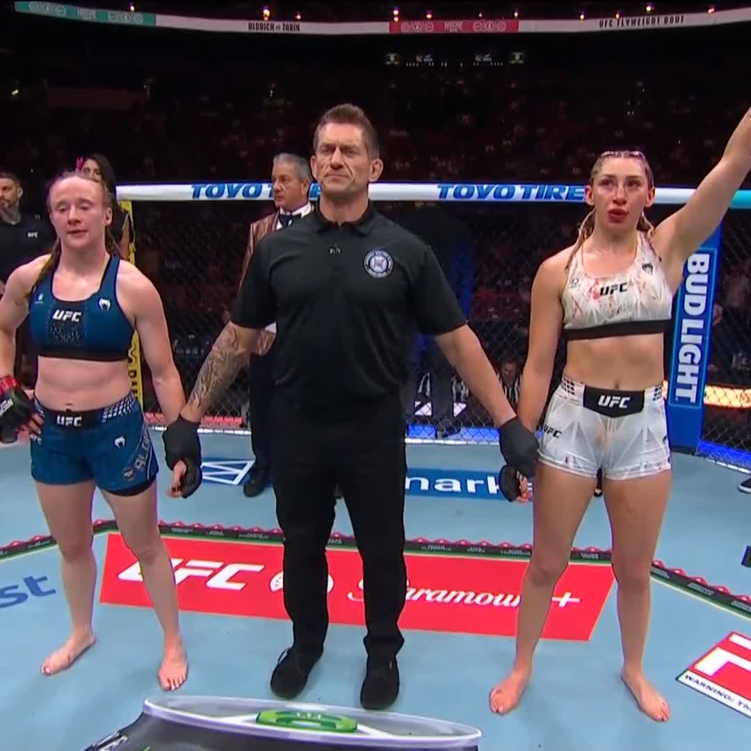 Mexico se lleva la primera victoria 🥇 🇲🇽 Regina Tarín gana por decisión unánime 🚨 #NocheUFC | En vivo por Paramount+ Deportes #GarciaBenn ESTELARES 8pm ET 🇺🇸 / 6pm 🇲🇽 / 9pm 🇦🇷 / 2am 🇪🇸