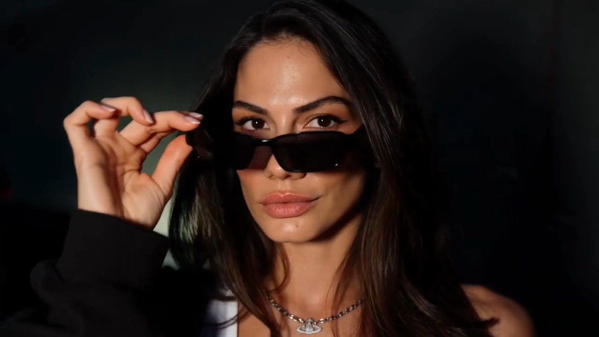 Demet Özdemir klip çekti sandım çüs bu nasıl yapay zeka