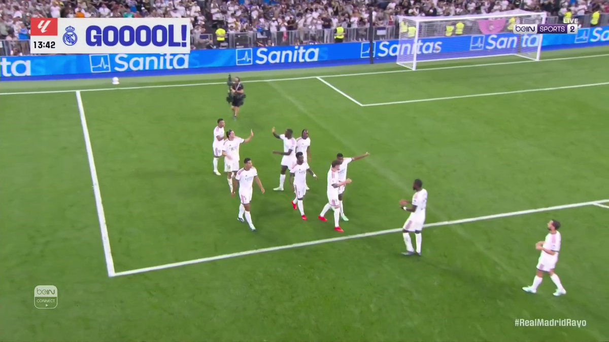 ⚪️ Kylian Mbappé opens the scoring from the penalty spot! #RealMadrid