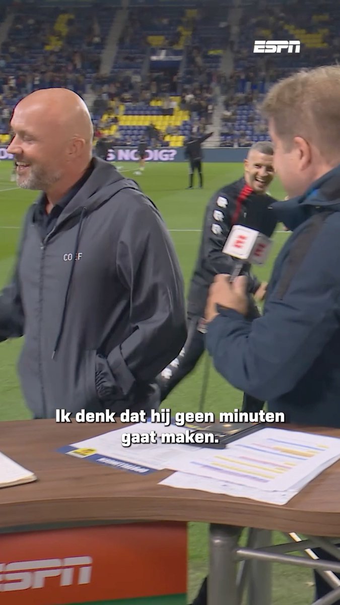Bryan Linssen op de bank zetten blijkt levensgevaarlijk😜