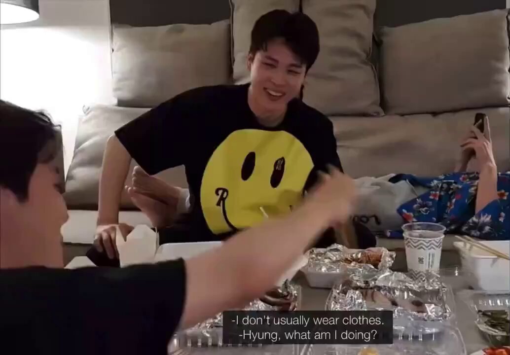 i’m so sure jimin fully thought hobi was about to expose jikook here…he literally froze for a few seconds and jimin’s reaction is what ultimately gave it away 😭
