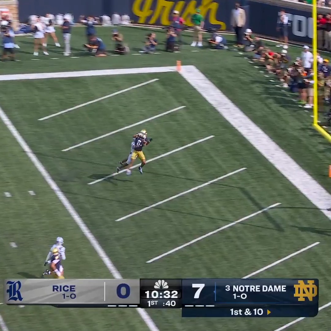 CJ Carr with a DIME to Jordan Faison for the score. 🙌 📺 Notre Dame Football on NBC &amp; Peacock