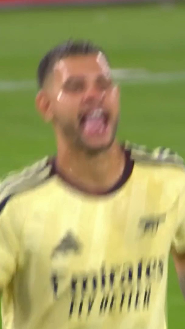 Bruno Guimarães booed by the Sunderland fans as he’s subbed on at half time 👀 📺 Stream with TNT Sports on HBO Max