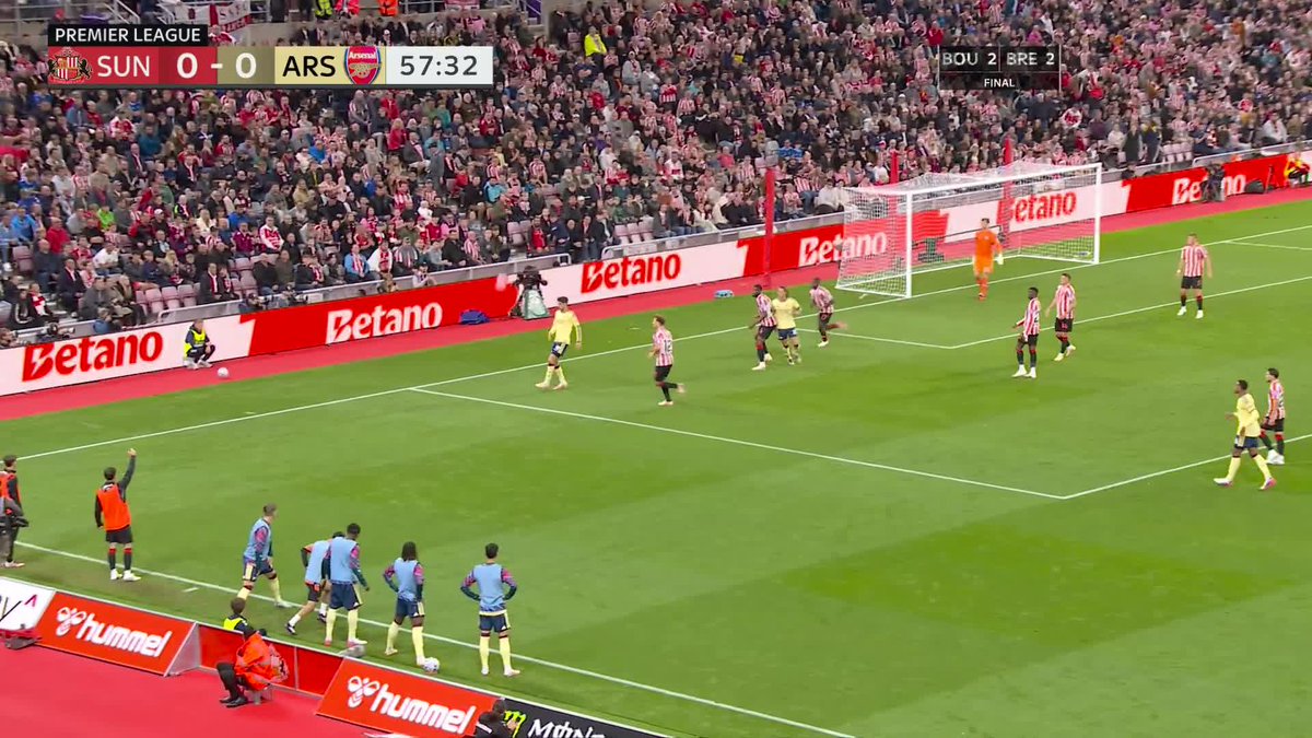 BRUNO GUIMARÃES BEAUTIFUL 🫨 Off the crossbar from distance gives Arsenal the advantage! 🔥 🔴 Sunderland: 0 🟡 Arsenal: 1 ⏱️ 58’