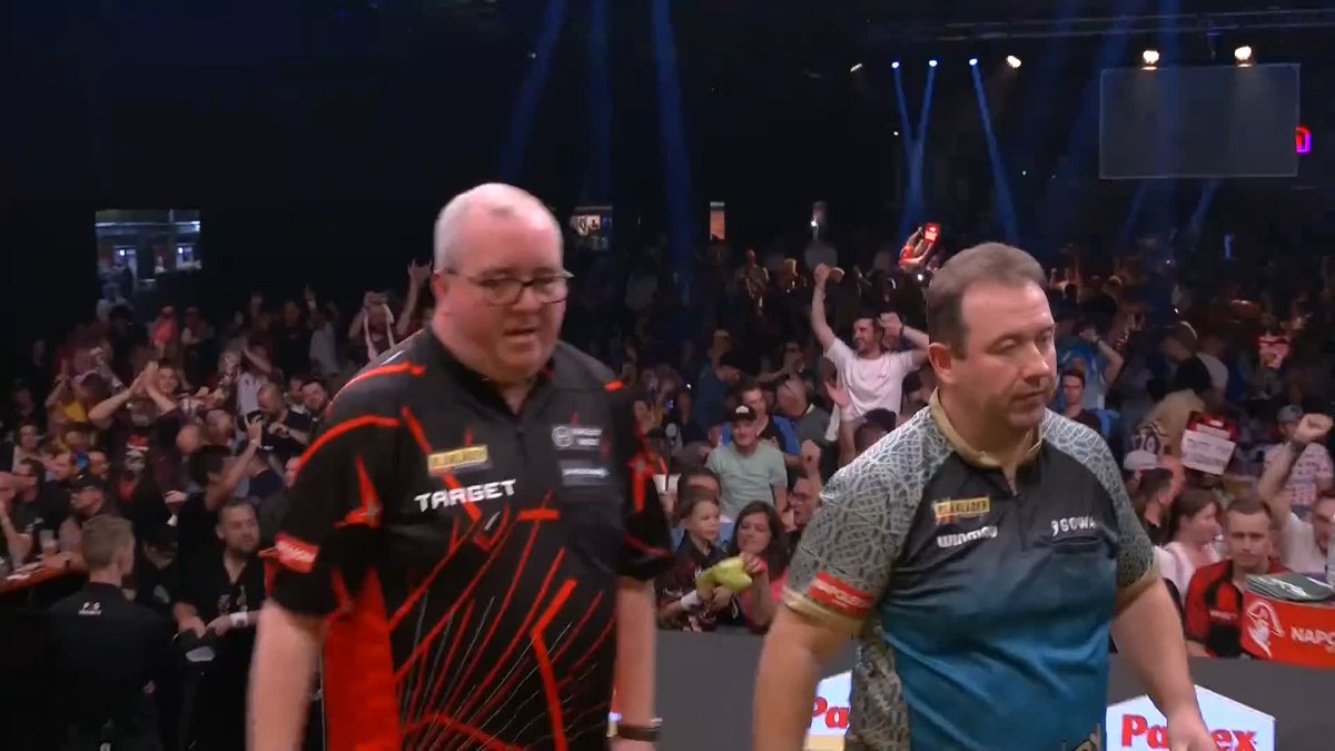 BUNTING KO'S DOLAN Brendan Dolan's hopes of returning to the World Grand Prix are over! Stephen Bunting gets over the line in the last-leg decider to send Dolan packing, and bolsters his own hopes of making the European Championship! 📺 #ET13