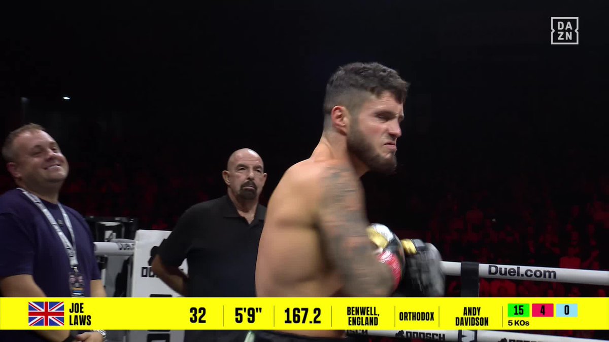The hometown boy Joe Laws gets roared on by the Newcastle faithful 🔥 #McCannBigStacks | LIVE NOW on DAZN ▪️