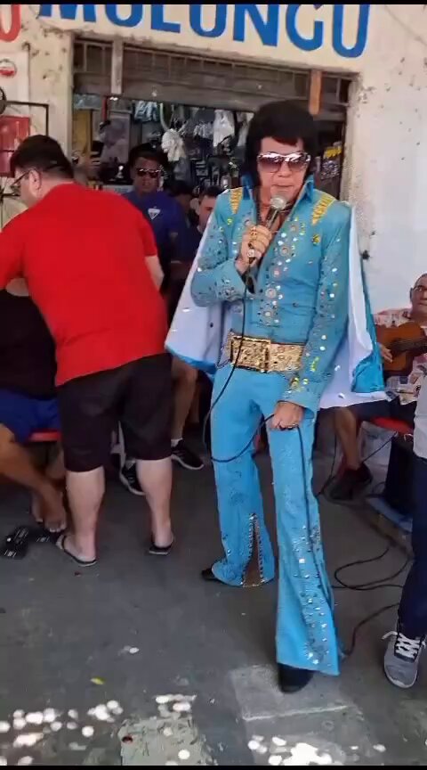 Fux treinando para o plano B pós implosão do essetefe.