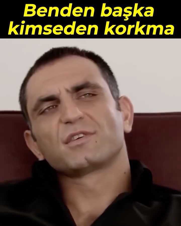 Sana gülüm demem gülün ömrü az olur 🌹